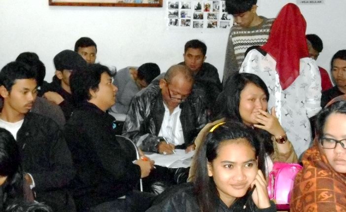 UN Paket C setara SMA Bandung